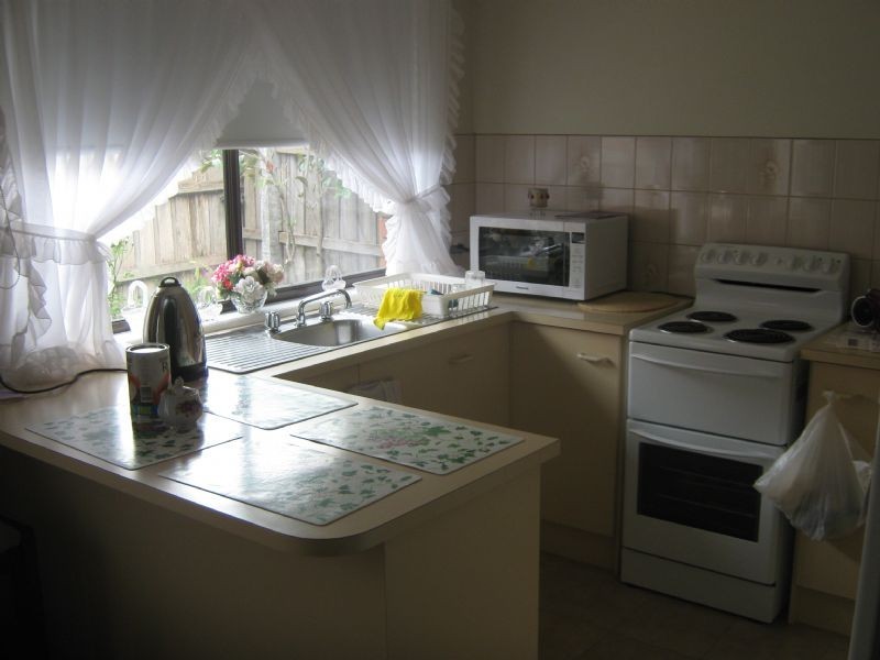 A/38 Henry Street, St Albans VIC 3021