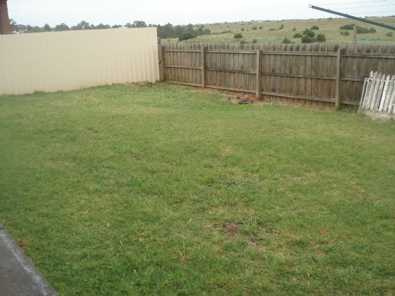 104 Kinterbury Drive, Kings Park VIC 3021