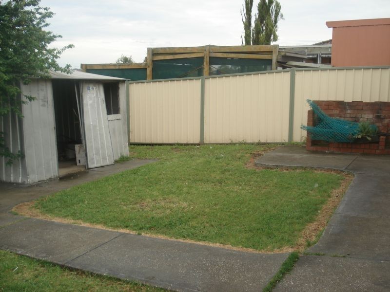 104 Kinterbury Drive, Kings Park VIC 3021