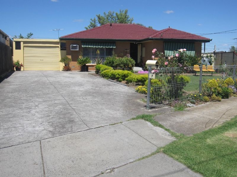 7 Cory Court, Kings Park VIC 3021