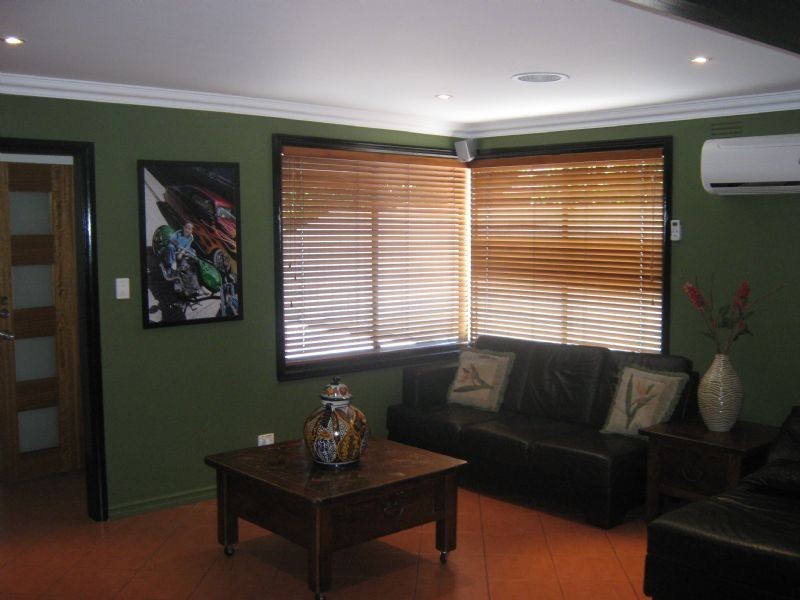 10 Nariel rd, St Albans VIC 3021