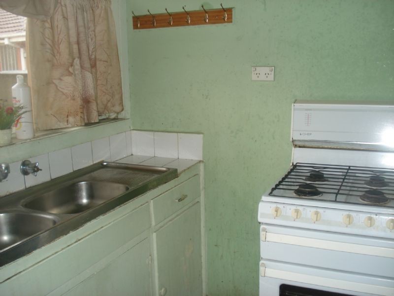 3/16 Buchanan, St Albans VIC 3021