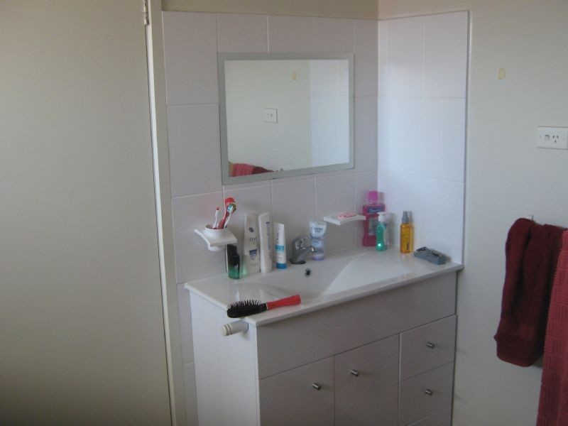 5/112 East Esplanade, St Albans VIC 3021