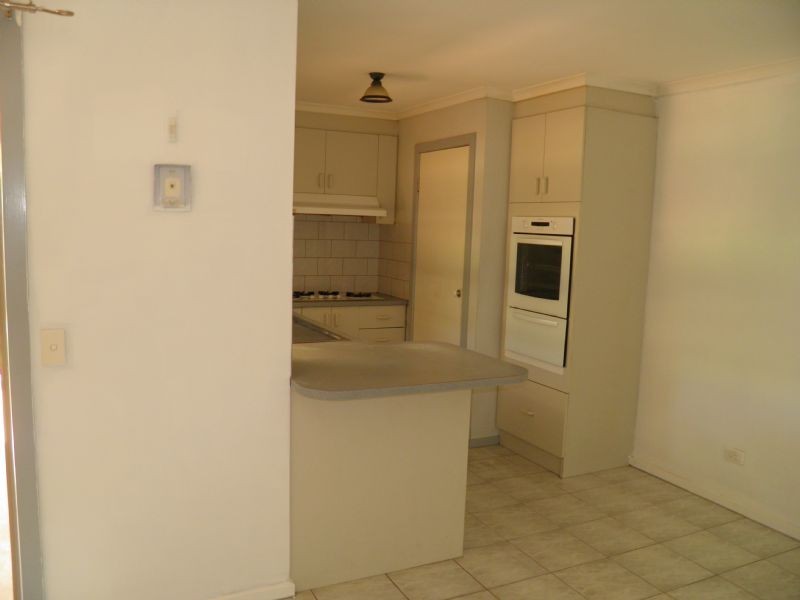 21 Basalt Court, Delahey VIC 3037