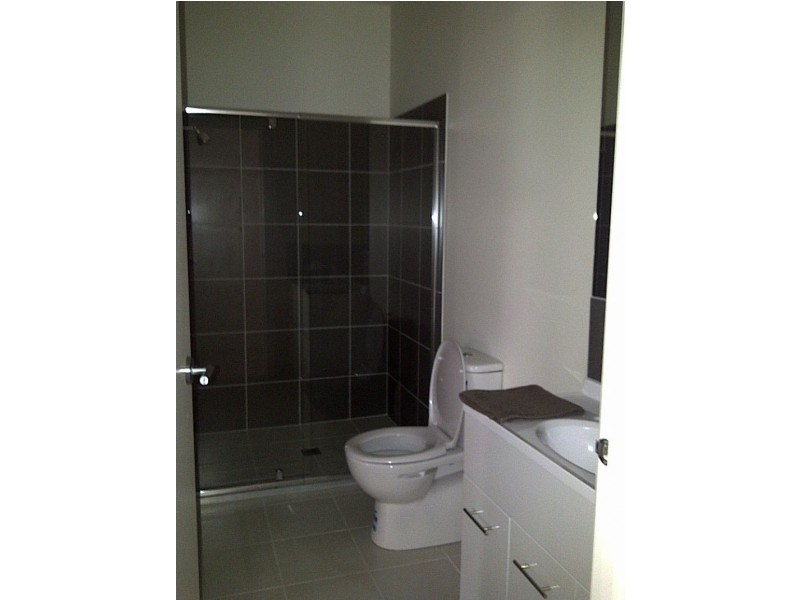 16 LANGLEY STREET, Ardeer VIC 3022