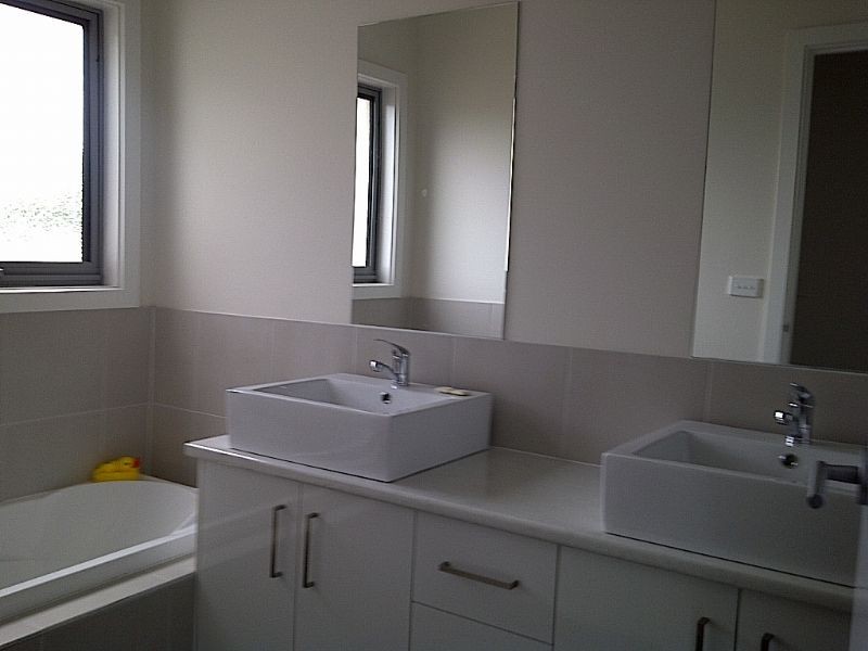 16 LANGLEY STREET, Ardeer VIC 3022