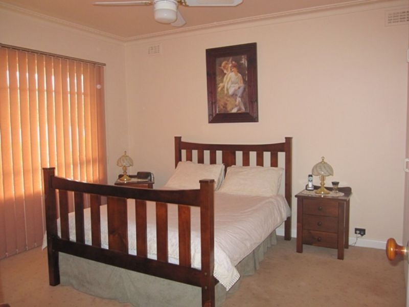 142 BIGGS STREET, St Albans VIC 3021