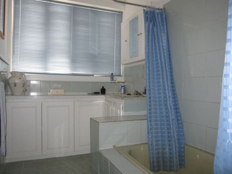 142 BIGGS STREET, St Albans VIC 3021