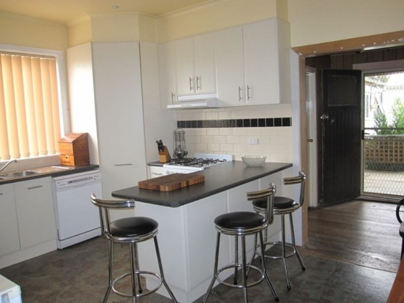 142 BIGGS STREET, St Albans VIC 3021