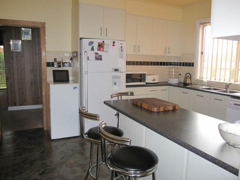 142 BIGGS STREET, St Albans VIC 3021