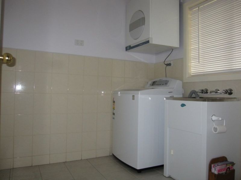 142 BIGGS STREET, St Albans VIC 3021