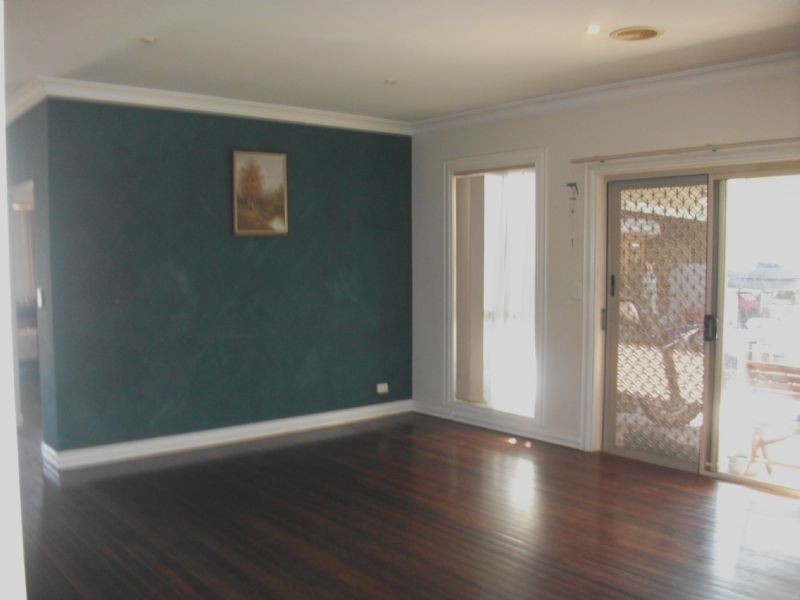 23 Leckie Drive, St Albans VIC 3021