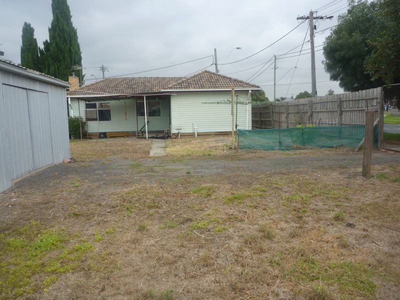 138 ALFRIEDA STREET, St Albans VIC 3021