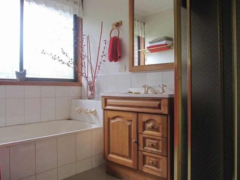 180 Sunshine Ave, Kealba VIC 3021