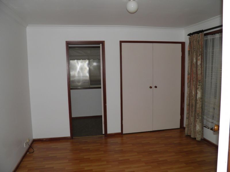 82 KURUNG DRIVE, Kings Park VIC 3021