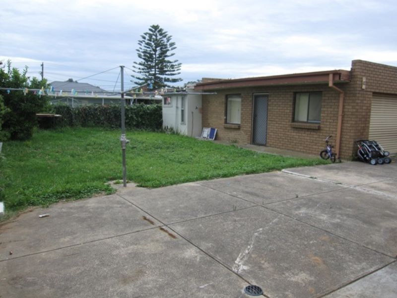 7 Harcourt Ave, St Albans VIC 3021