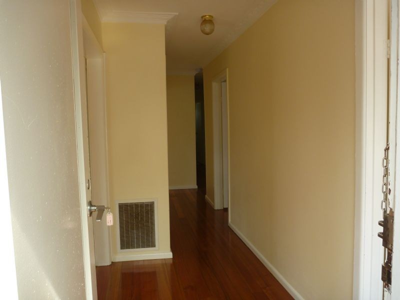 13 YARMOUTH AVENUE, St Albans VIC 3021