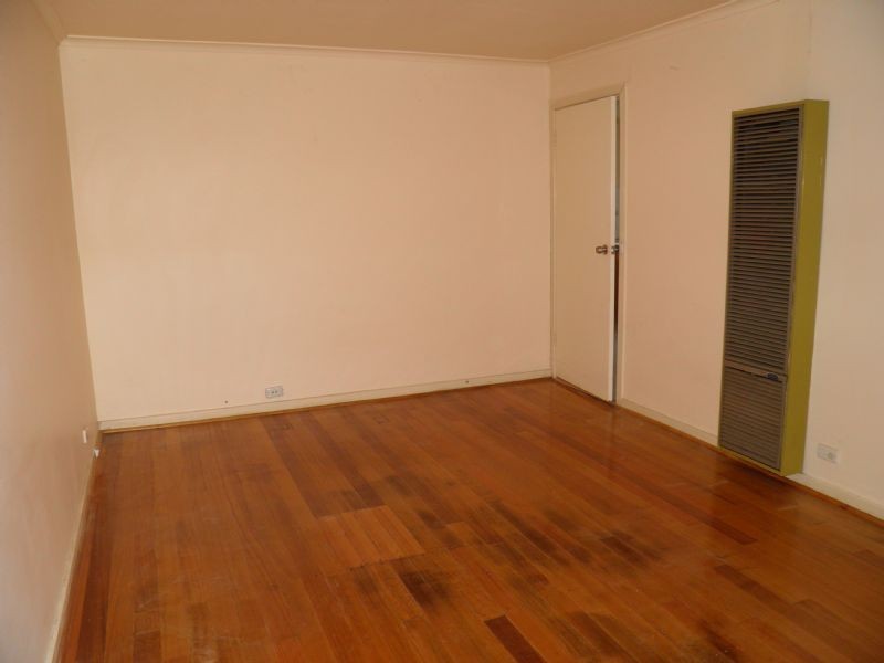 48 BRAESWOOD ROAD, Kings Park VIC 3021