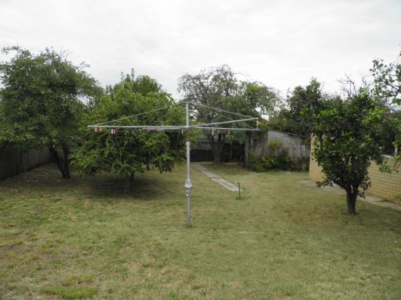 122 Alfrieda, St Albans VIC 3021