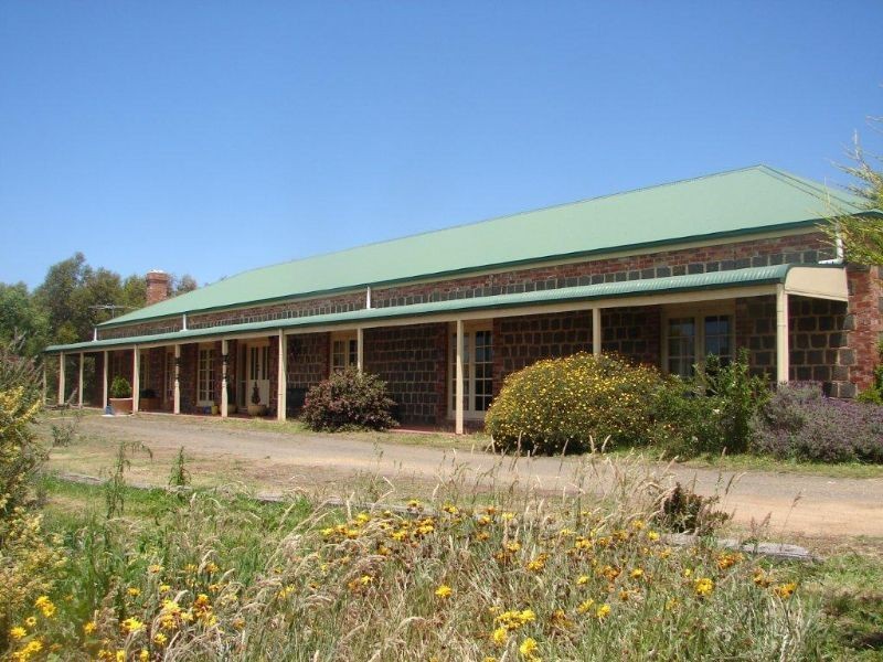 304 Moorabool West Rd, Gordon VIC 3345