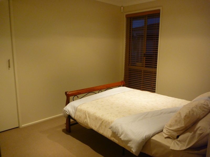 2/20 Frost Drive, Delahey VIC 3037