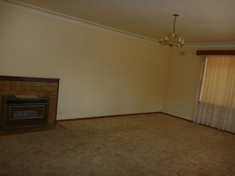 82 Millawa Avenue, St Albans VIC 3021