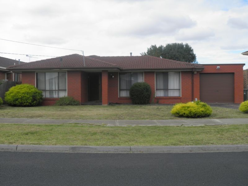 22 kindom Ave, Kings Park VIC 3021