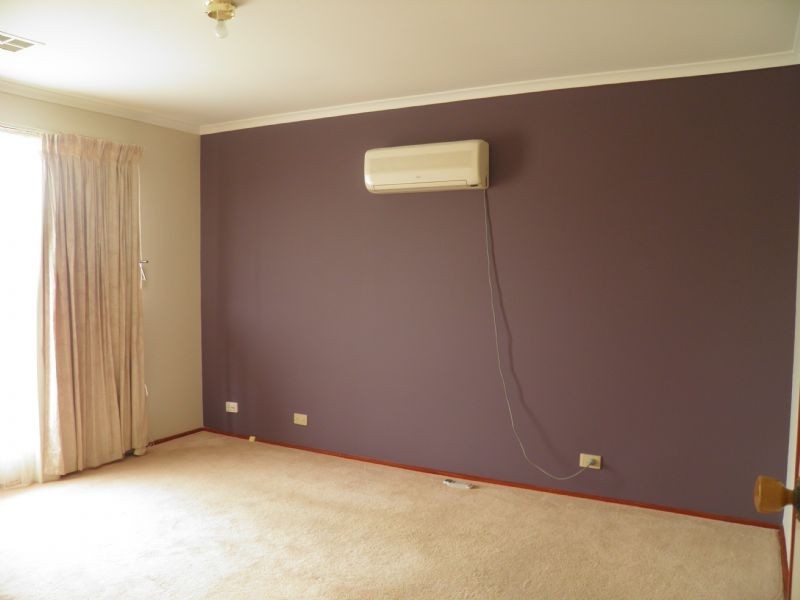 22 kindom Ave, Kings Park VIC 3021