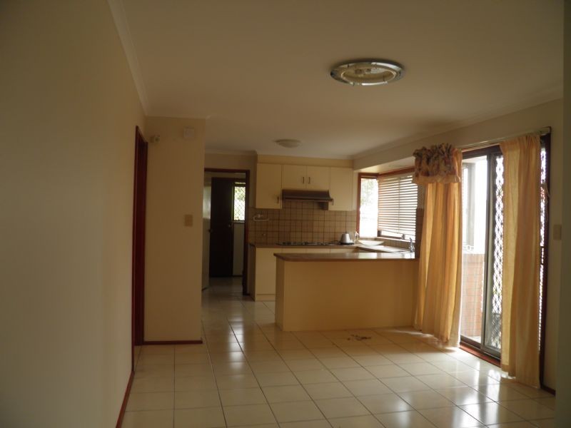 22 kindom Ave, Kings Park VIC 3021