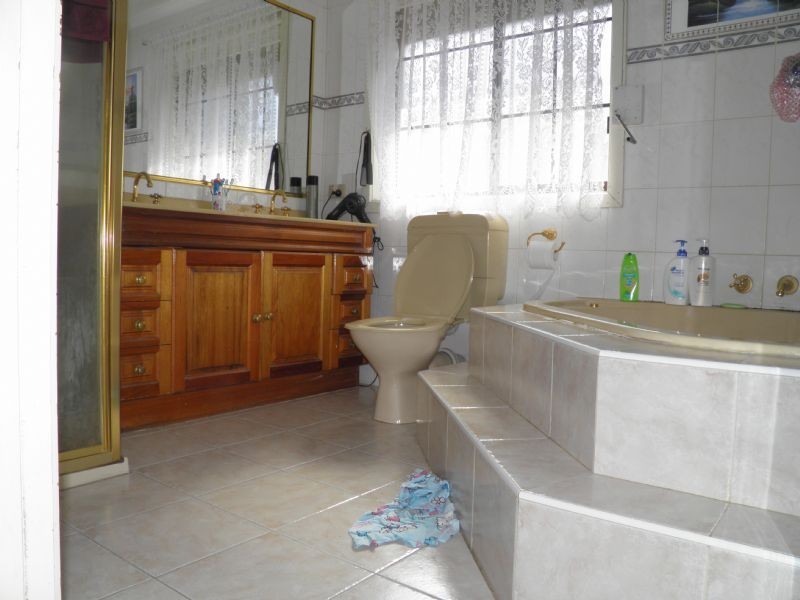 6 Douglas Street, St Albans VIC 3021