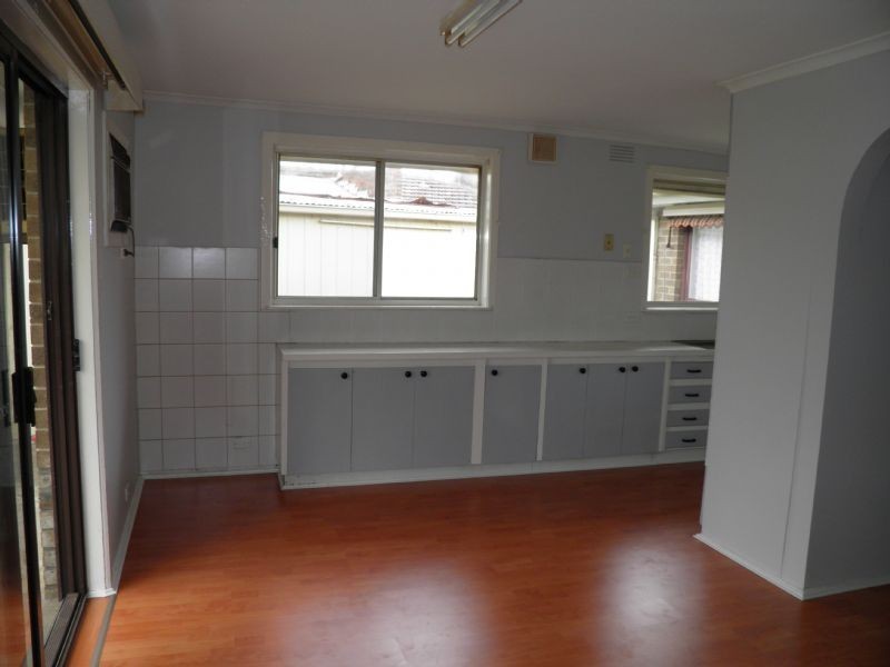 27 Grantham Parade, St Albans VIC 3021