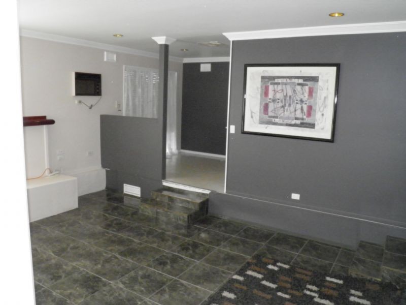 65 Andrew Road, St Albans VIC 3021