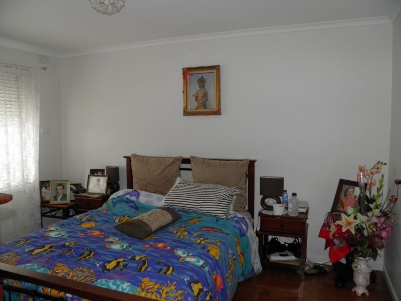 Unit 4/112 East Esplanade, St Albans VIC 3021