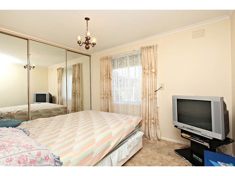 91 Talintyre Road, Sunshine VIC 3020