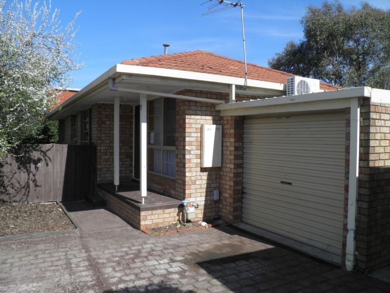 5/2 Percy Street, St Albans VIC 3021