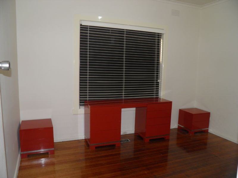 38 Leslie Street, St Albans VIC 3021