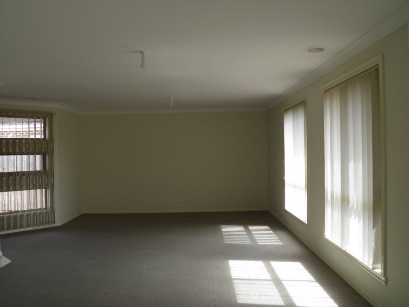 2/26 Jefferson Street, St Albans VIC 3021