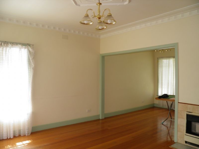 28 Pennell Avenue, St Albans VIC 3021