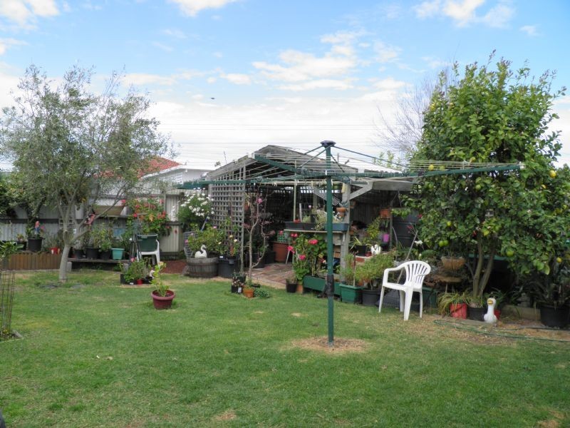 129 Moonstone Circuit, St Albans VIC 3021