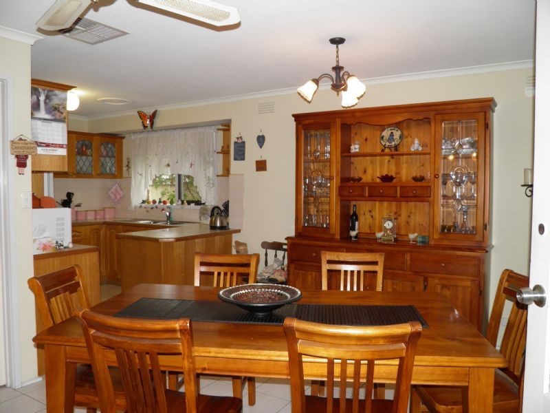 24 Marshall Avenue, St Albans VIC 3021