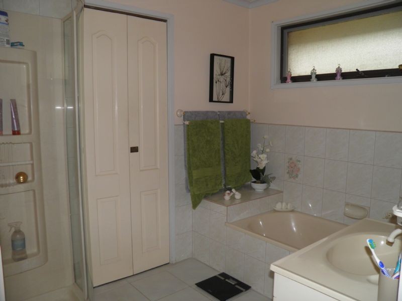 24 Marshall Avenue, St Albans VIC 3021