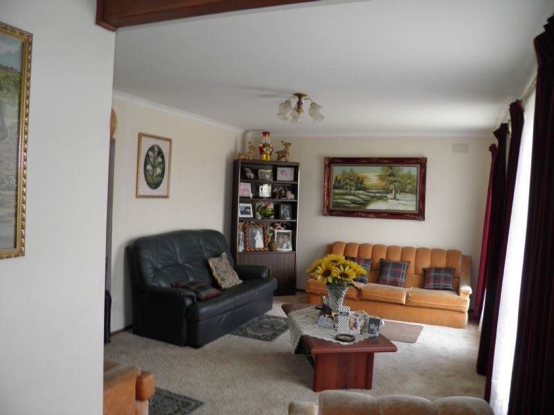 29 Kinterbury Drive, Kings Park VIC 3021