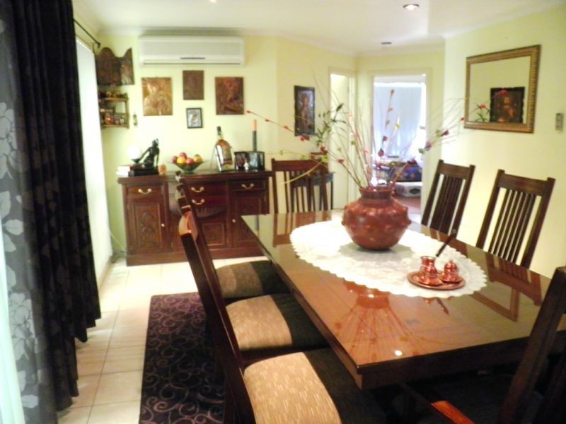 4 Thistle Crt, Delahey VIC 3037