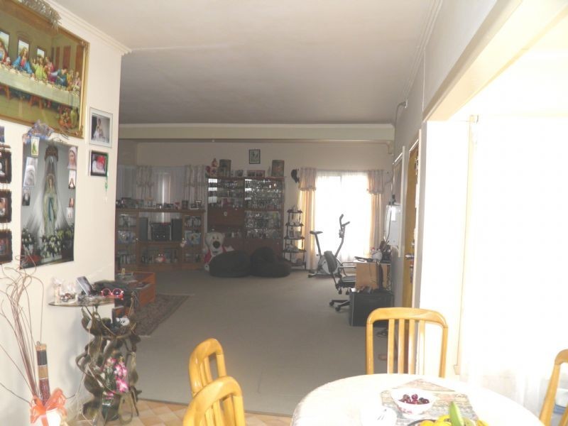 1/61 FOX, St Albans VIC 3021