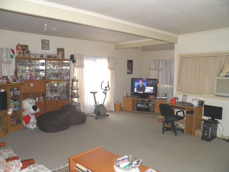 1/61 FOX, St Albans VIC 3021