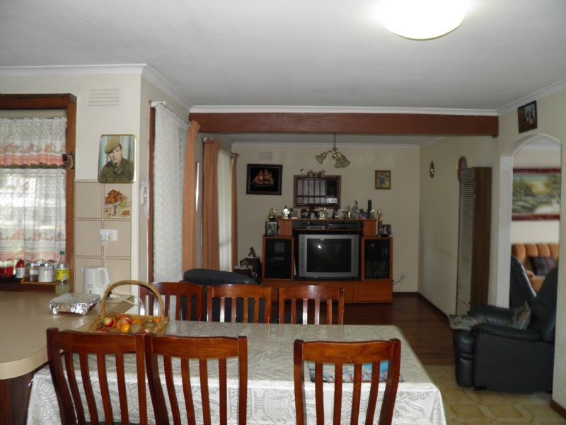 29 Kinterbury Drive, Kings Park VIC 3021