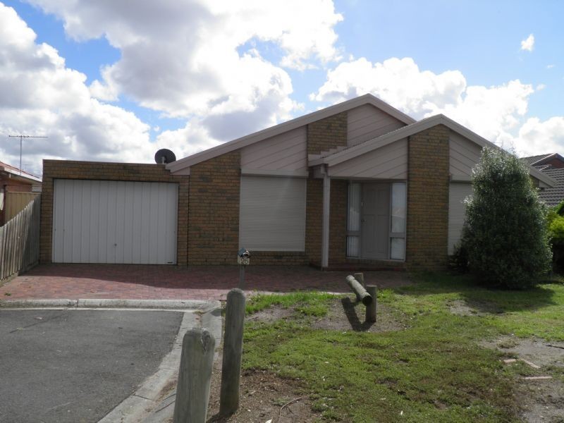 26 POLTAVA WALK, Delahey VIC 3037