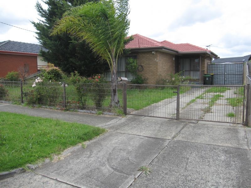 28 BROWNE AVE, St Albans VIC 3021