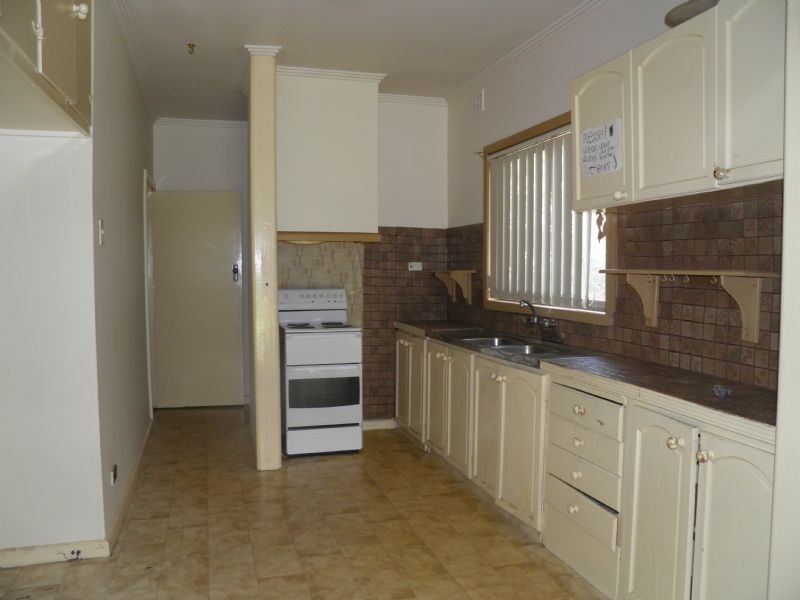 7 SNOWDEN STREET, Sunshine VIC 3020