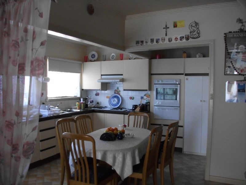 1/61 FOX STREET, St Albans VIC 3021